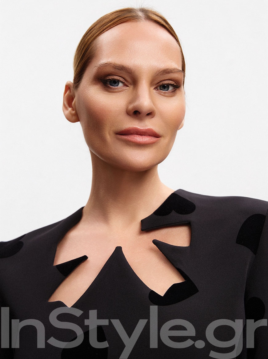 Η Yvonne Bosnjak φωτογραφίζεται για το InStyle Greece.