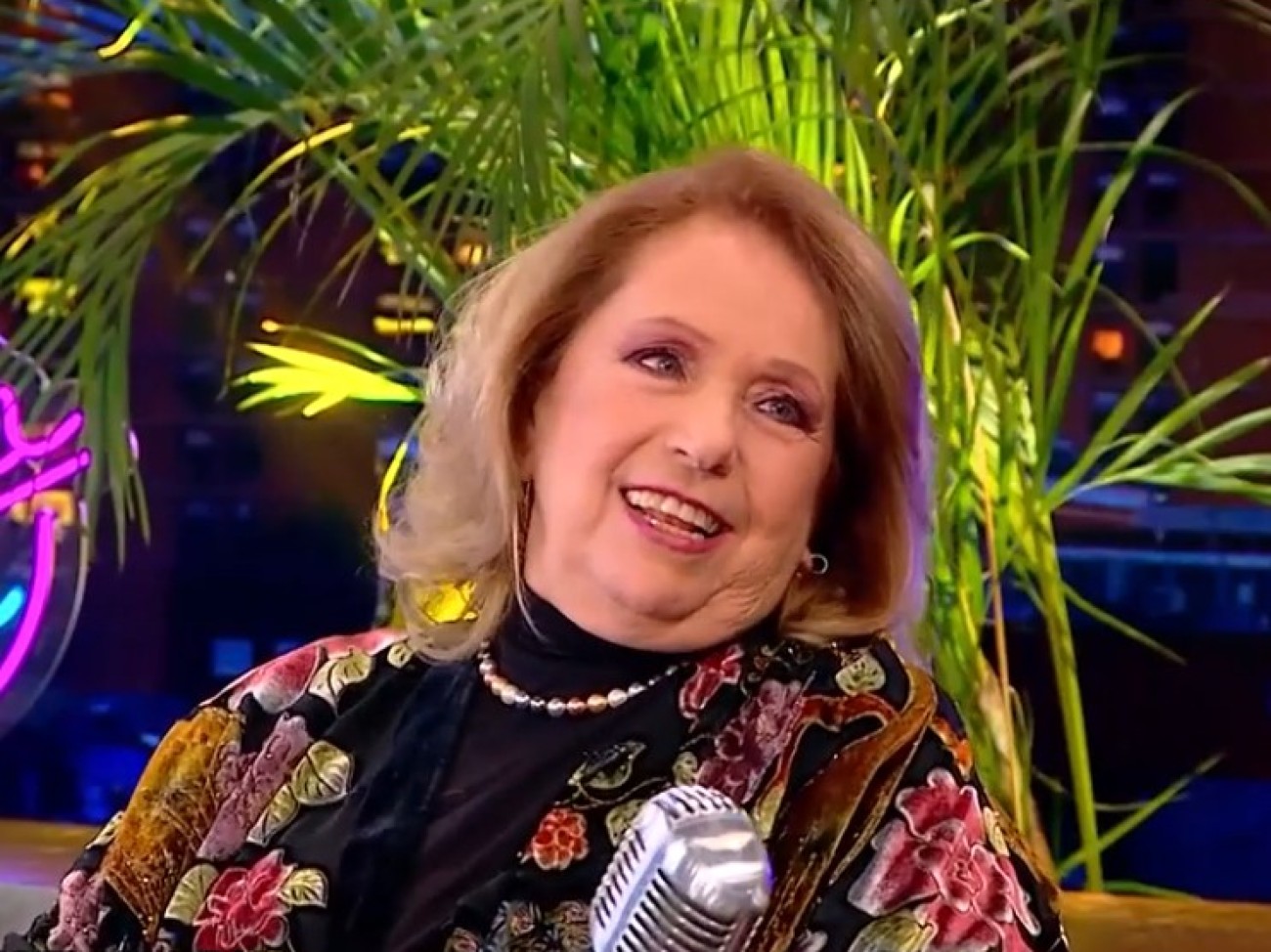 Η ηθοποιός Ζωή Ρηγοπούλου καλεσμένη στην εκπομπή The 2night Show