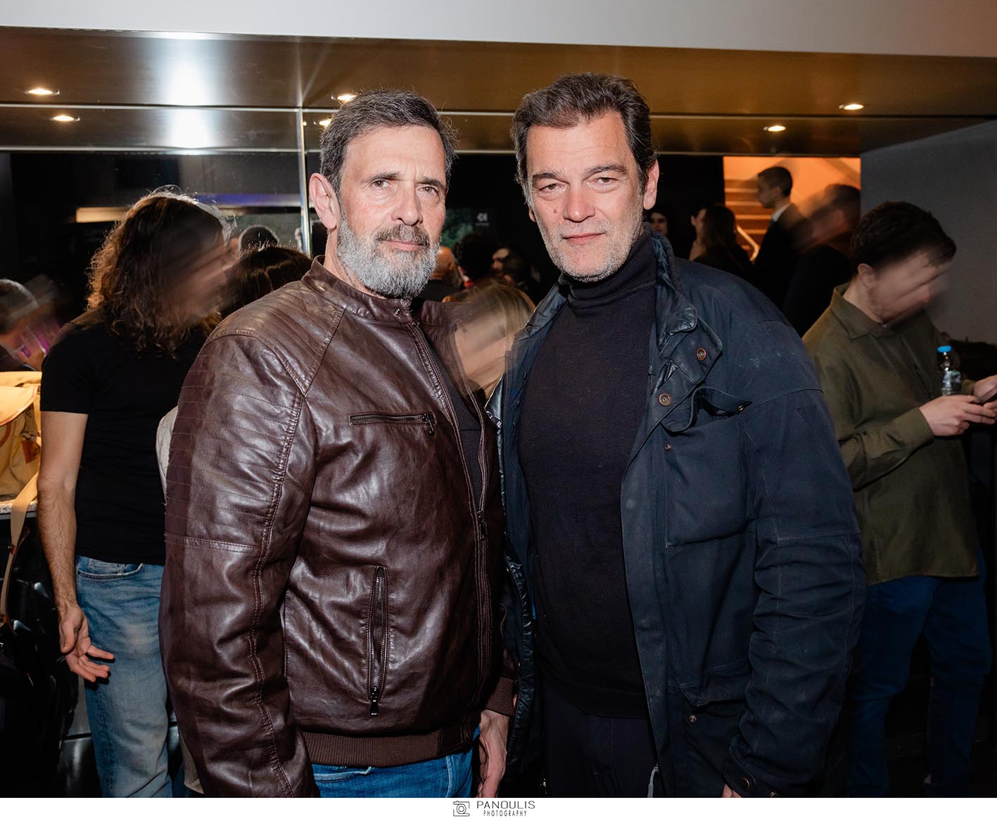 Οι Λεωνίδας Κακούρης και Κωνσταντίνος Καζάκος στην πρεμιέρα της ταινίας.