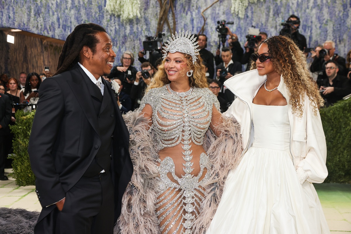 O Jay-Z, η Beyonce και η κόρη τους, Blue Ivy, στο κόκκινο χαλί του 2026 Met Gala, 4 Μαΐου 2026