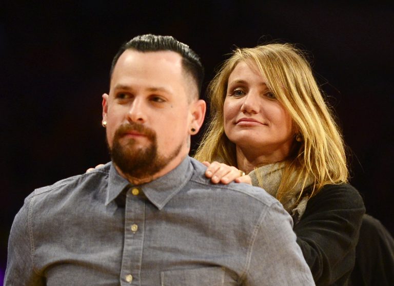 H Cameron Diaz με τον σύζυγό της, Benji Madden σε αγώνα μπάσκετ NBA στο Staples Center του Λος Άντζελες, 27 Ιανουαρίου 2015