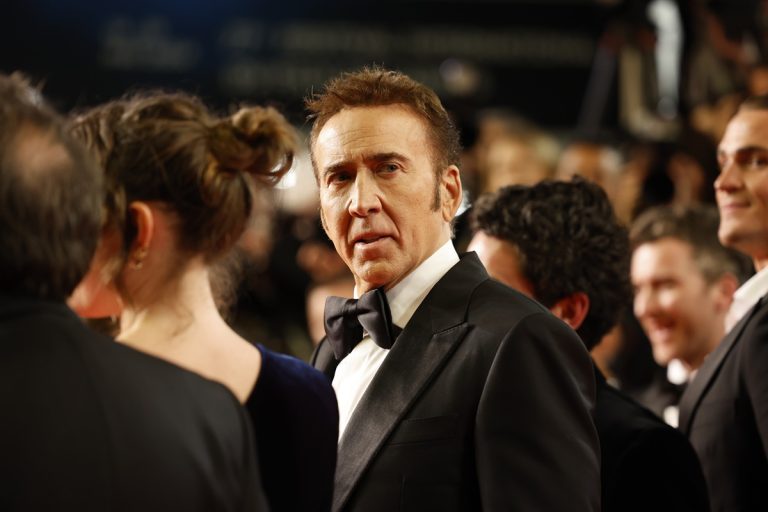 O Nicolas Cage στην πρεμιέρα του "The Surfer" στο πλαίσιο του 77ου Φεστιβάλ Καννών, 17 Μαΐου 2024