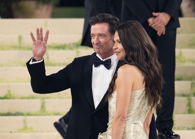 O Hugh Jackman και η Sutton Foster στο Met Gala, γιορτάζοντας την «Τέχνη των Κοστουμιών» στο Μητροπολιτικό Μουσείο Τέχνης στις 4 Μαΐου 2026 στη Νέα Υόρκη.