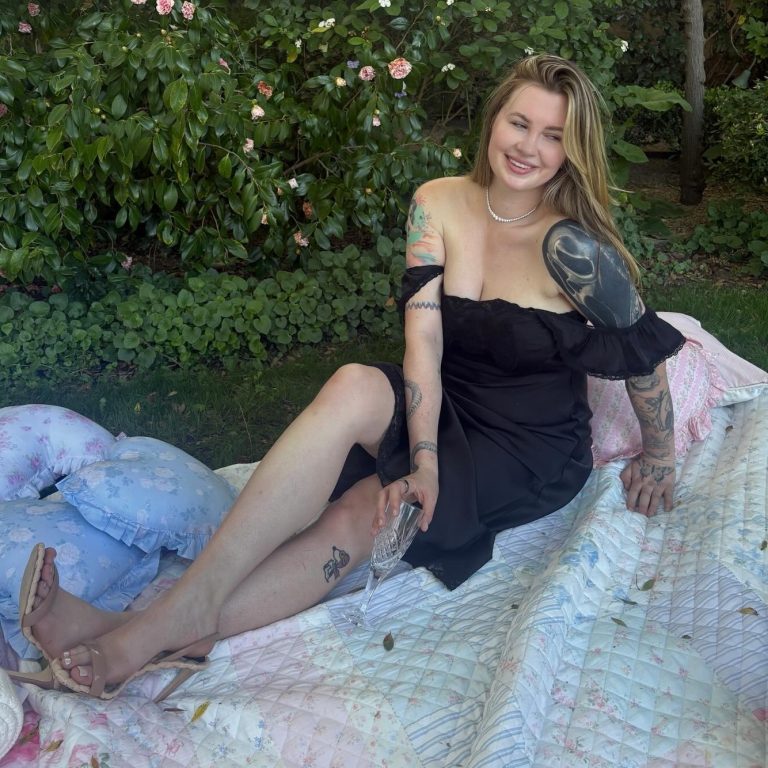 Ireland Baldwin