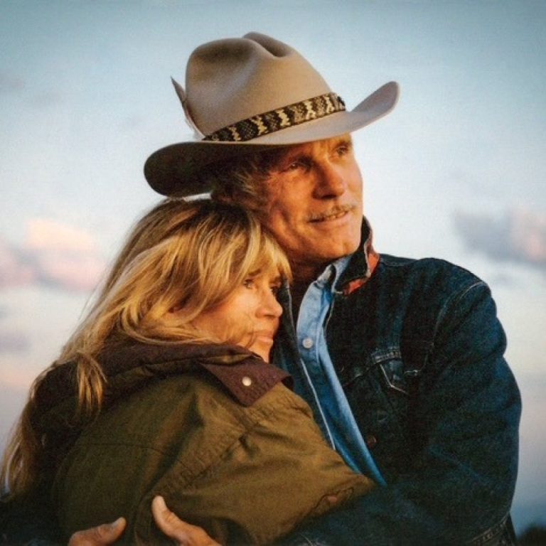 Η Jane Fonda αγκαλιά με τον Ted Turner