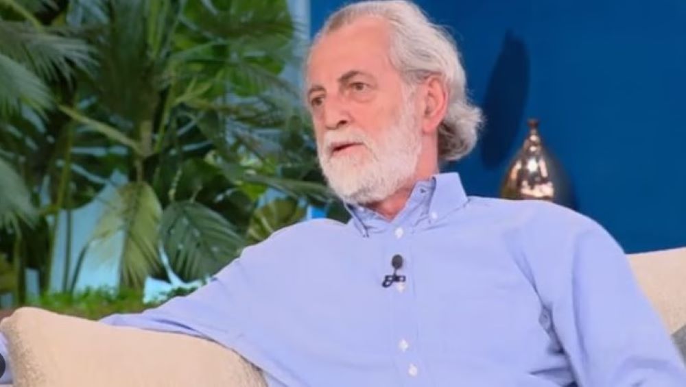 Ο Μιχάλης Αεράκης μίλησε μεταξύ άλλων, για την ενασχόλησή του με την υποκριτική, τις δουλειές που έχει κάνει στο παρελθόν, αλλά και για την πίστη του στον Θεό.