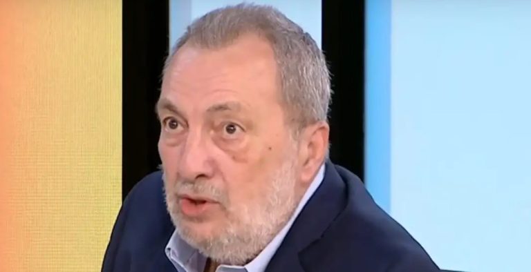 Ο ΑΝΤ1 με ανακοίνωσή του έκανε γνωστό το τέλος της συνεργασίας του με τον Στρατή Λιαρέλη έπειτα από περίπου 30 χρόνια παρουσίας στο κανάλι του Αμαρουσίου