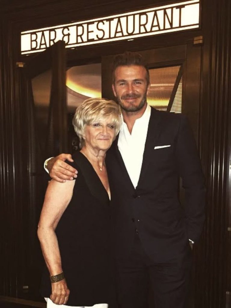 Ξεχωριστή είναι η σημερινή μέρα για τον David Beckham, καθώς έχει γενέθλια η μητέρα του.