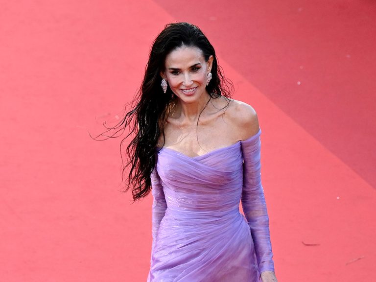 Το μέλος της κριτικής επιτροπής Demi Moore παρευρίσκεται στην προβολή της ταινίας «La Vie D'Une Femme» κατά τη διάρκεια του 79ου ετήσιου Φεστιβάλ Κινηματογράφου των Καννών στο Palais des Festivals στις 13 Μαΐου 2026.