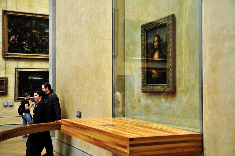 H Mona Lisa στο Μουσείο του Λούβρου.