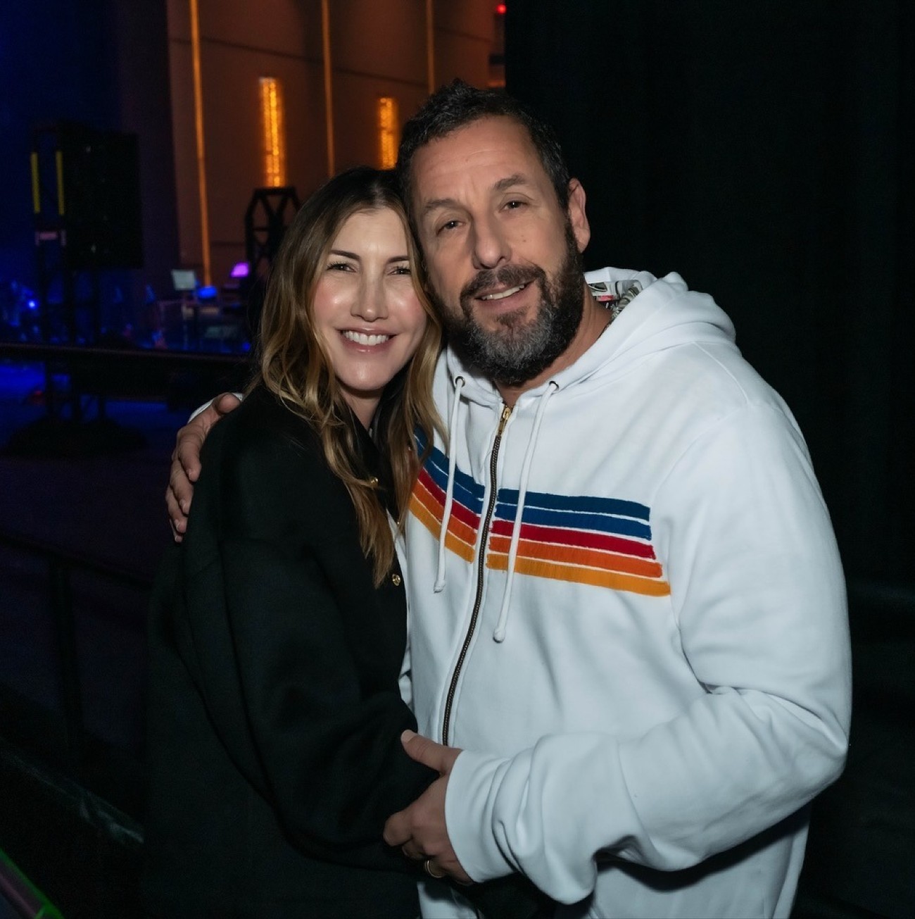 Ο ηθοποιός Adam Sandler με τη σύζυγό του
