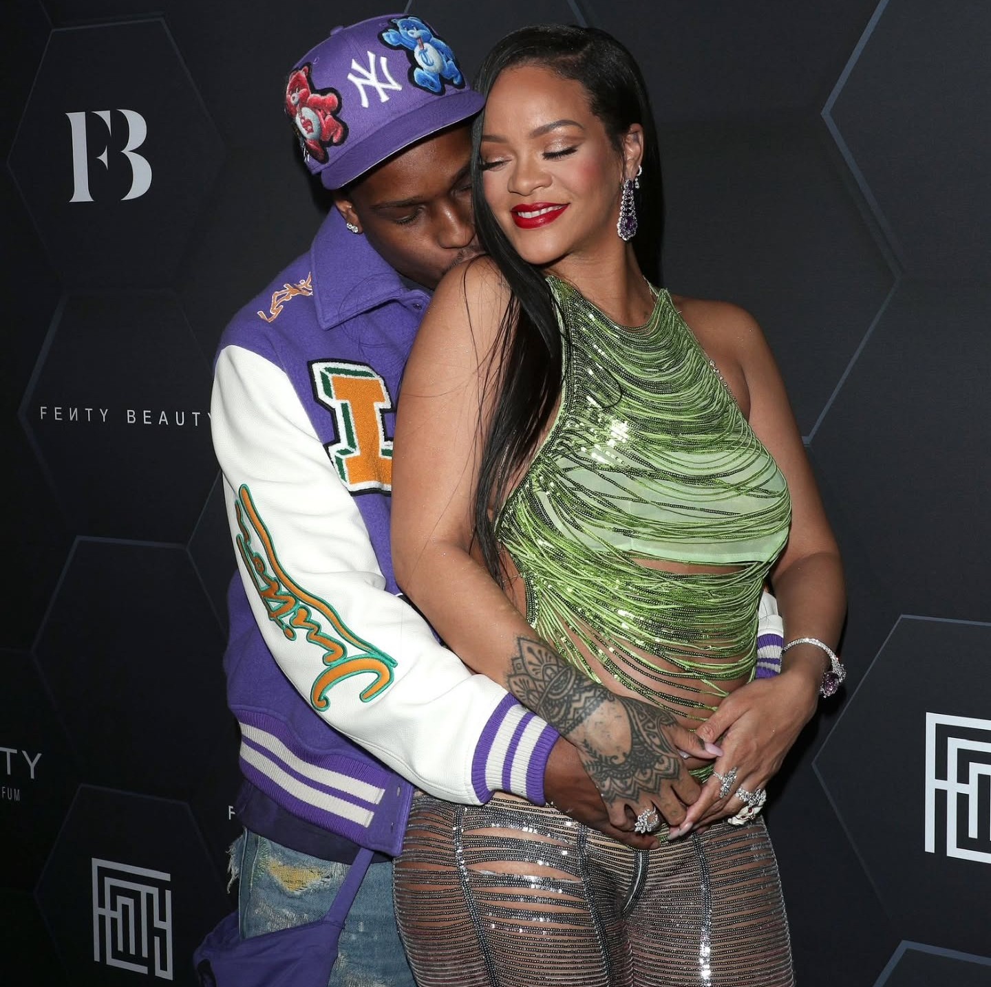 ASAP Rocky αγκαλιά με τη Rihanna