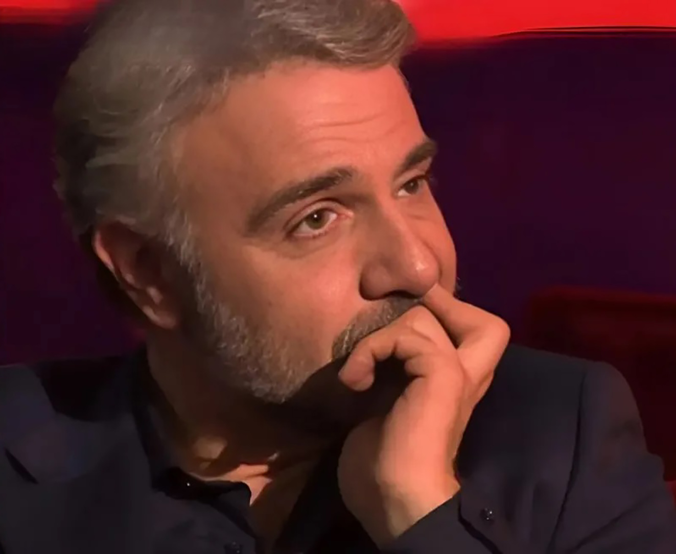 Ο Φάνης Μουρατίδης εμφανώς συγκινημένος