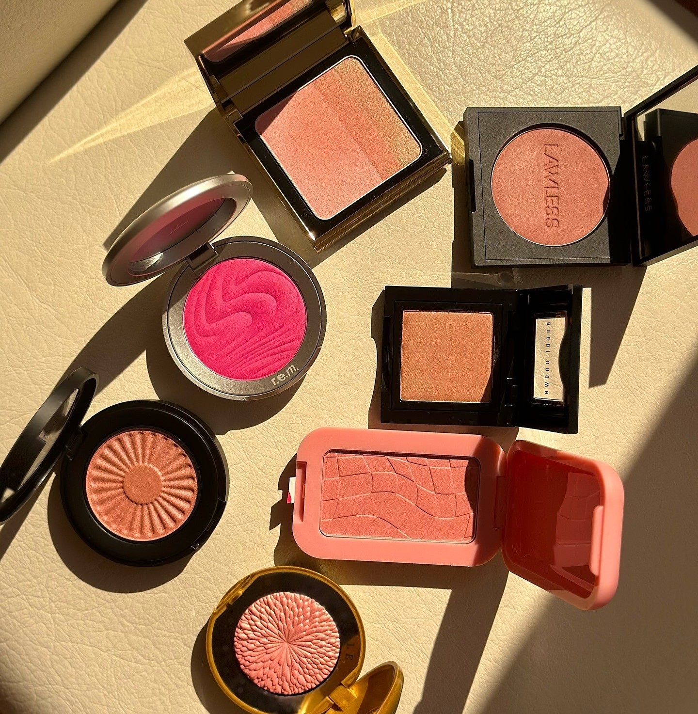 Bronzers και ρουζ