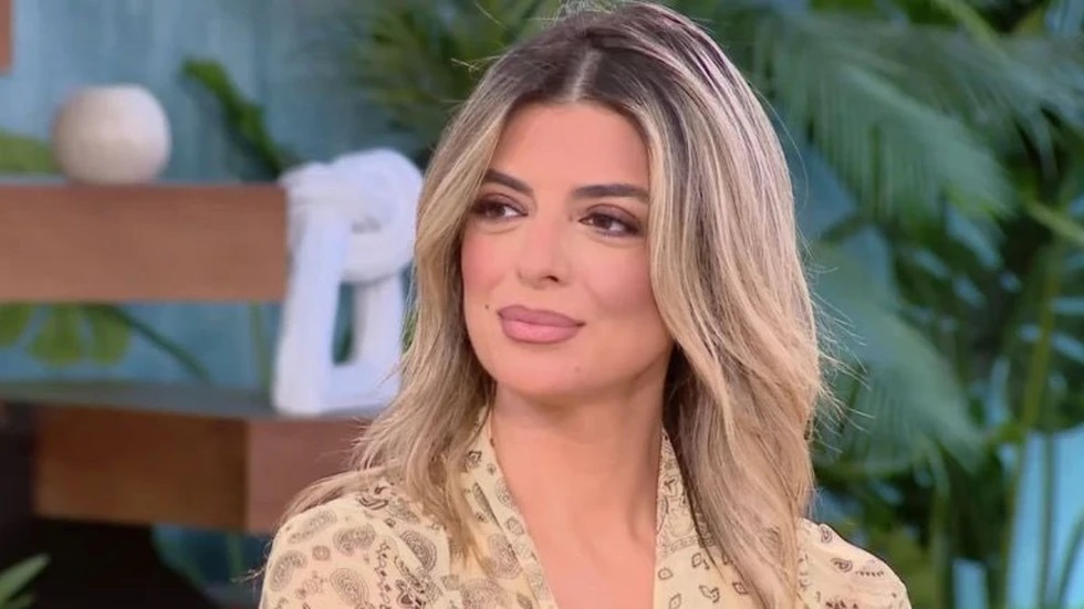 Η Νίκη Λάμη αναφέρθηκε στην προσωπική της ζωή και εξήγησε γιατί επιλέγει να την κρατά μακριά από τα φώτα της δημοσιότητας, ενώ μίλησε και για τις φορές που αυτό δεν κατέστη δυνατό.