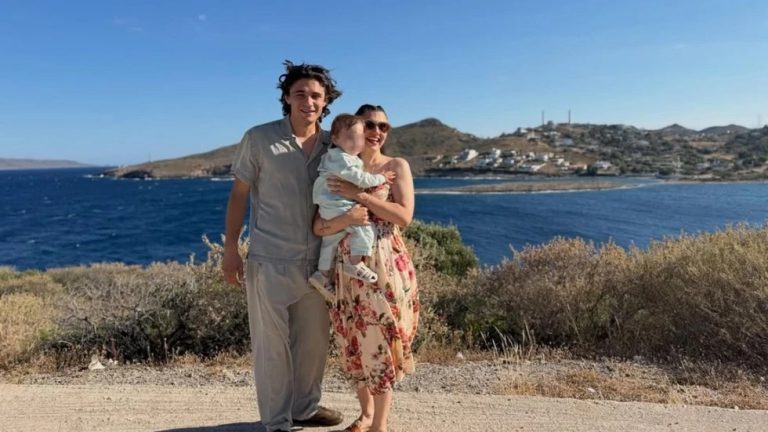 Ο Κώστας Νικούλι και η Κατερίνα Μαούτσου βάφτισαν τον μονάκριβο γιο τους