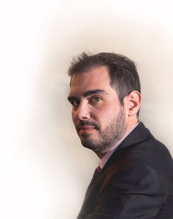 O διεθνώς καταξιωμένος πιανίστας Γιώργος-Εμμανουήλ Λαζαρίδης