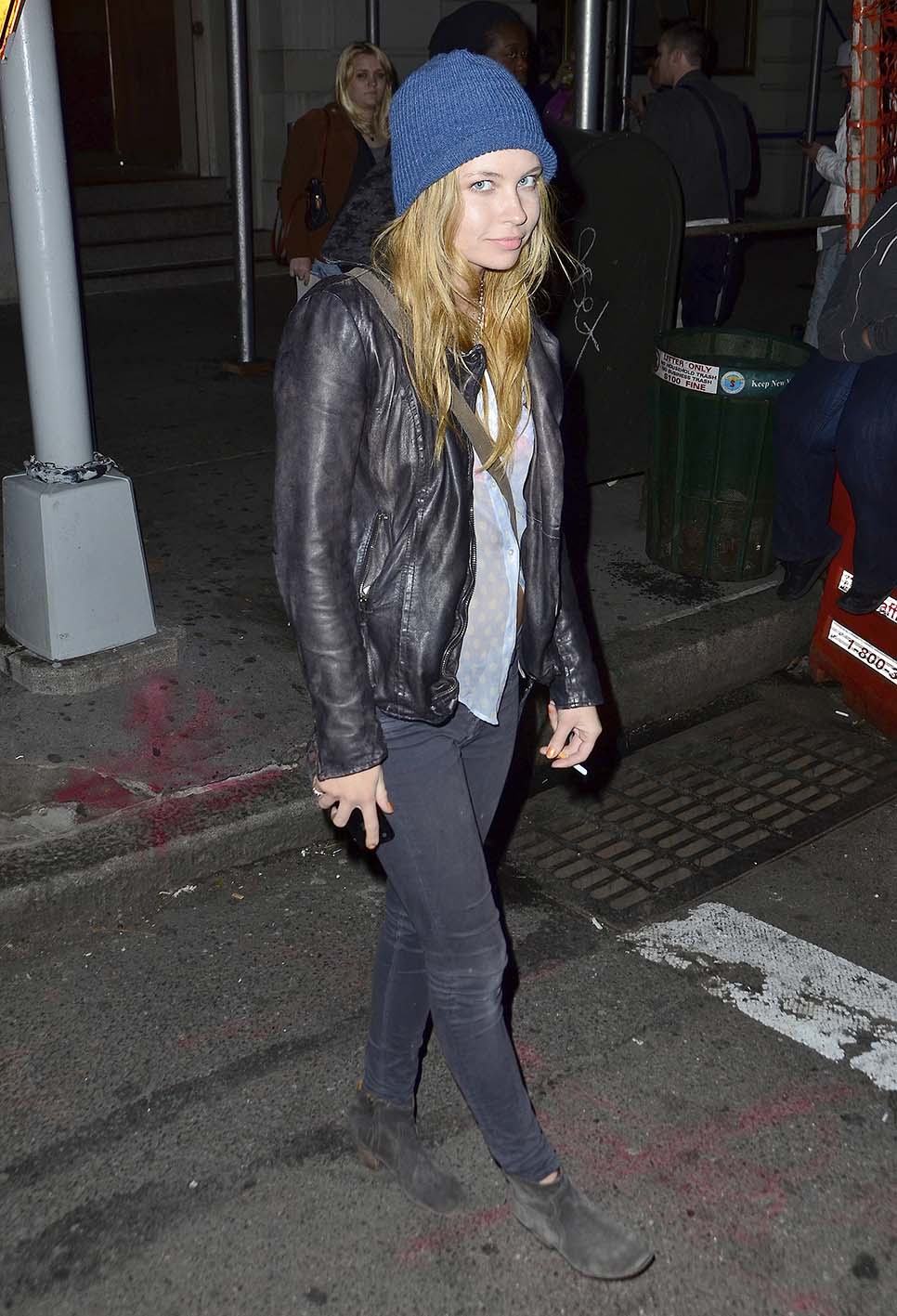 H Daveigh Chase στους δρόμους του Μανχάταν στις 19 Μαρτίου 2012 στη Νέα Υόρκη.