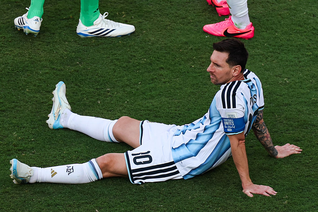 O Lionel Messi απογοητευμένος μετά τον τελικό του Παγκοσμίου Κυπέλλου FIFA 2026 μεταξύ Ισπανίας και Αργεντινής στο Στάδιο της Νέας Υόρκης, Νιου Τζέρσεϊ, στις 19 Ιουλίου 2026 στο Ιστ Ράδερφορντ του Νιου Τζέρσεϊ.