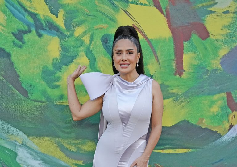 H Salma Hayek στο Summer Solstice Party που διοργανώνεται από την Jessica McCormack με τη Zoe Kravitz και την Carey Mulligan στις 24 Ιουνίου 2026 στο Λονδίνο.