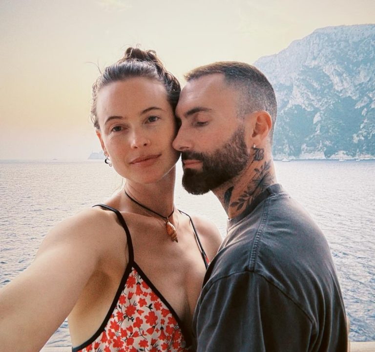 Ο Adam Levine με τη σύζυγό του Behati Prinsloo