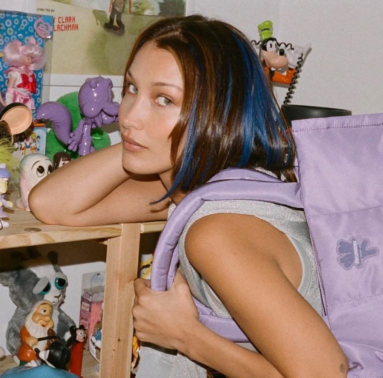 H Bella Hadid με ghost lashes