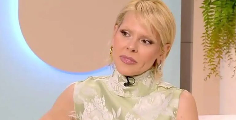 Η Έλενα Γαλύφα αναφέρθηκε μεταξύ άλλων στο πρόβλημα που αντιμετώπισε στις φωνητικές της χορδές και στον ρόλο που έπαιξε η 'Ελλη Κοκκίνου στο να το ανακαλύψει.