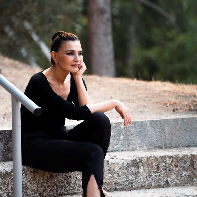 Η Μαρία Ναυπλιώτου είχε την ευκαιρία να παίξει γι' άλλη μια φορά στο Αρχαίο Θέατρο της Επιδαύρου και θέλησε να μοιραστεί τα συναισθήματά της με τους διαδικτυακούς της φίλους
