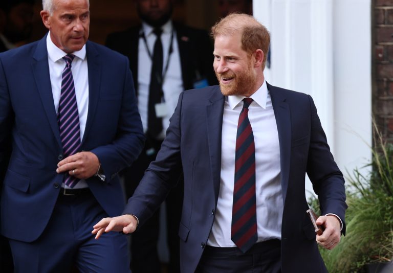 O πρίγκιπας Harry αποχωρεί από εκδήλωση για τους Αγώνες Invictus στο Λονδίνο, 7 Ιουλίου 2026