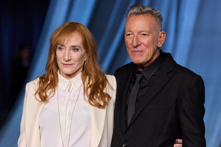 Η Patti Scialfa και ο Bruce Springsteen στο γκαλά της Ακαδημίας που διοργανώνεται στο Μουσείο Κινηματογράφου της Ακαδημίας στο Λος Άντζελες, 18 Οκτωβρίου 2025