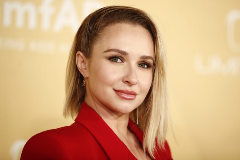 H Hayden Panettiere στο amfAR Gala Los Angeles 2022 που διοργανώθηκε στο Pacific Design Center του Δυτικού Χόλιγουντ, 3 Νοεμβρίου 2022