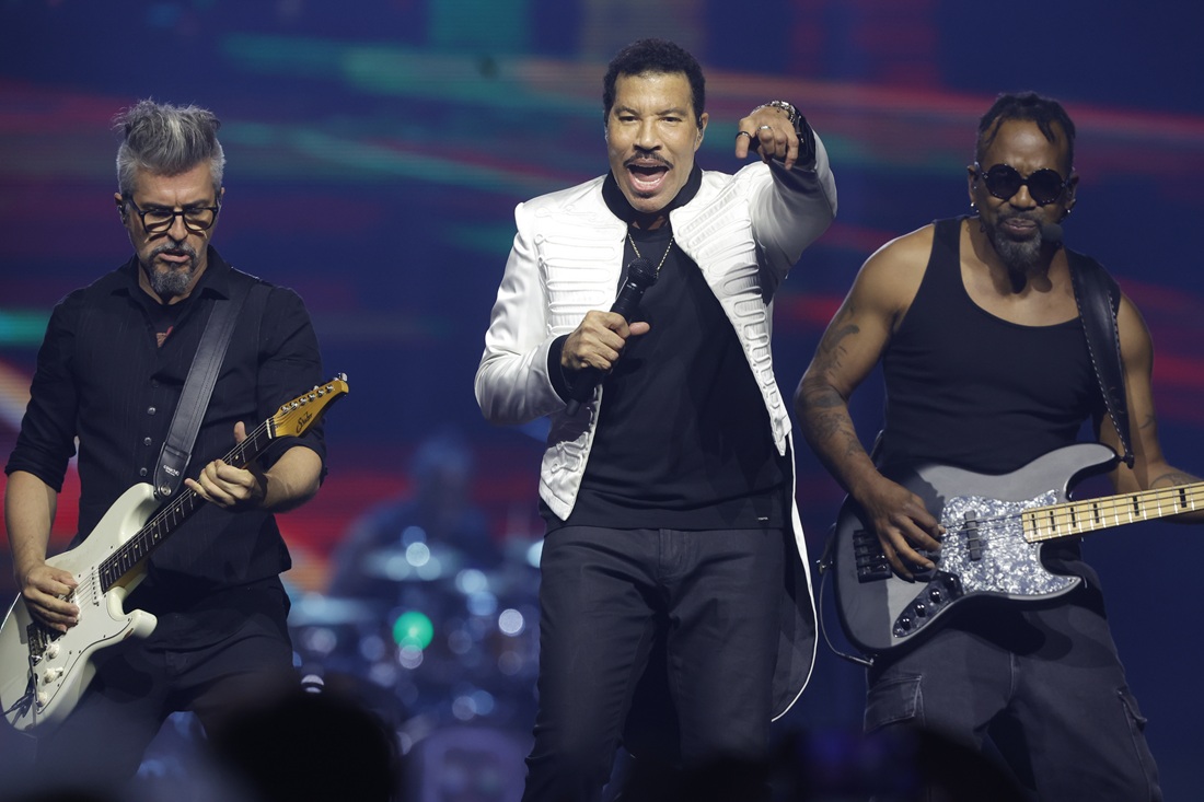 O Lionel Richie στη σκηνή της Movistar Arena στη Μαδρίτη, 2 Aυγούστου 2025