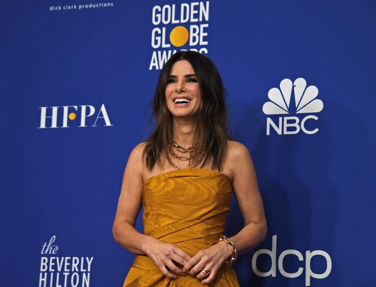 Η Sandra Bullock στην Αίθουσα Τύπου στο πλαίσιο της 77ης τελετής για τις Χρυσές Σφαίρες στο Beverly Hilton Hotel, 5 Ιανουαρίου 2020