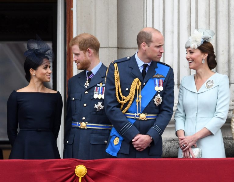 O πρίγκιπας William, η Kate Middleton, o πρίγκιπας Harry και η Meghan Markle στο μπαλκόνι του Μπάκιγχαμ κατά τους εορτασμούς για την επέτειο της RAF100 στο Λονδίνο, 10 Ιουλίου 2018