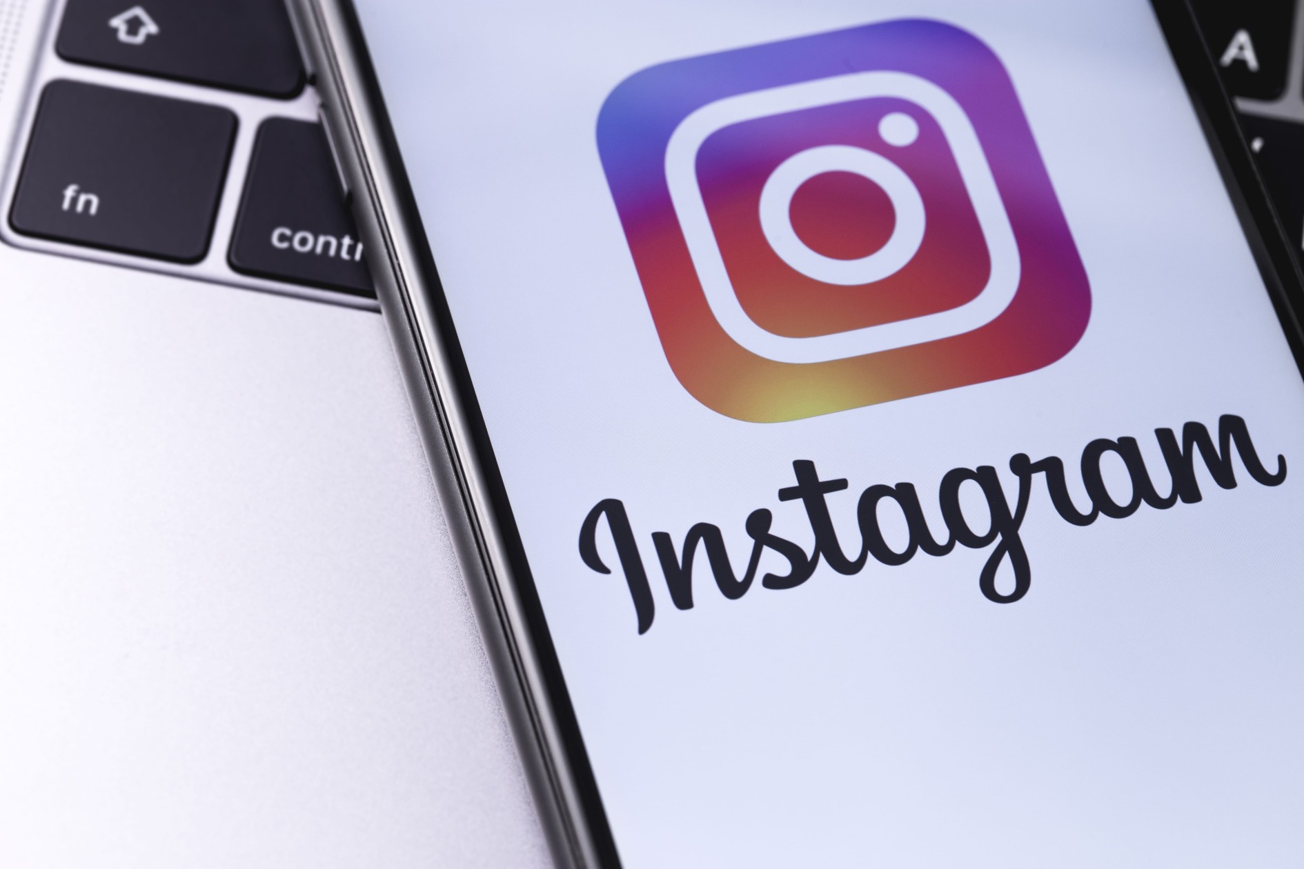 INSTAGRAM