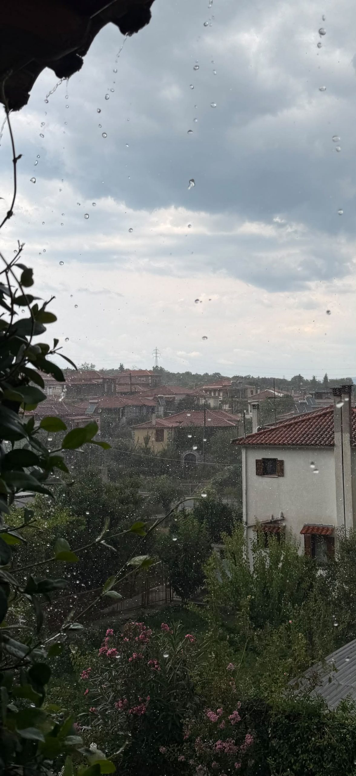 Βροχερή μέρα στο Καστόρι Λακωνίας