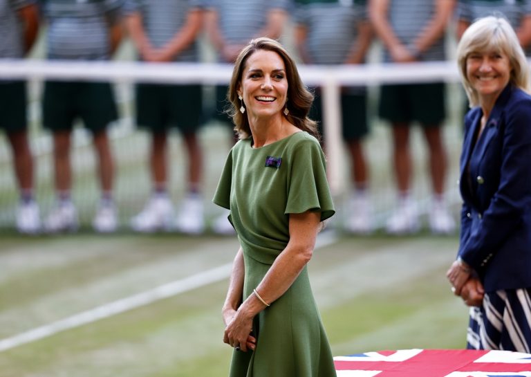 H Kate Middleton κατά τη διάρκεια απονομής του τρόπαιου στον τελικό ανδρών του Wimbledon Championships στο Λονδίνο, 12 Ιουλίου 2026