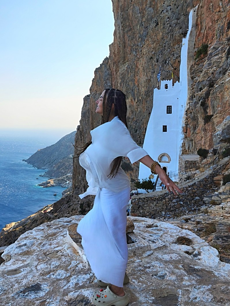 H Mαρία Σολωμού το Δεκαπενταύγουστο στην Αμοργό.