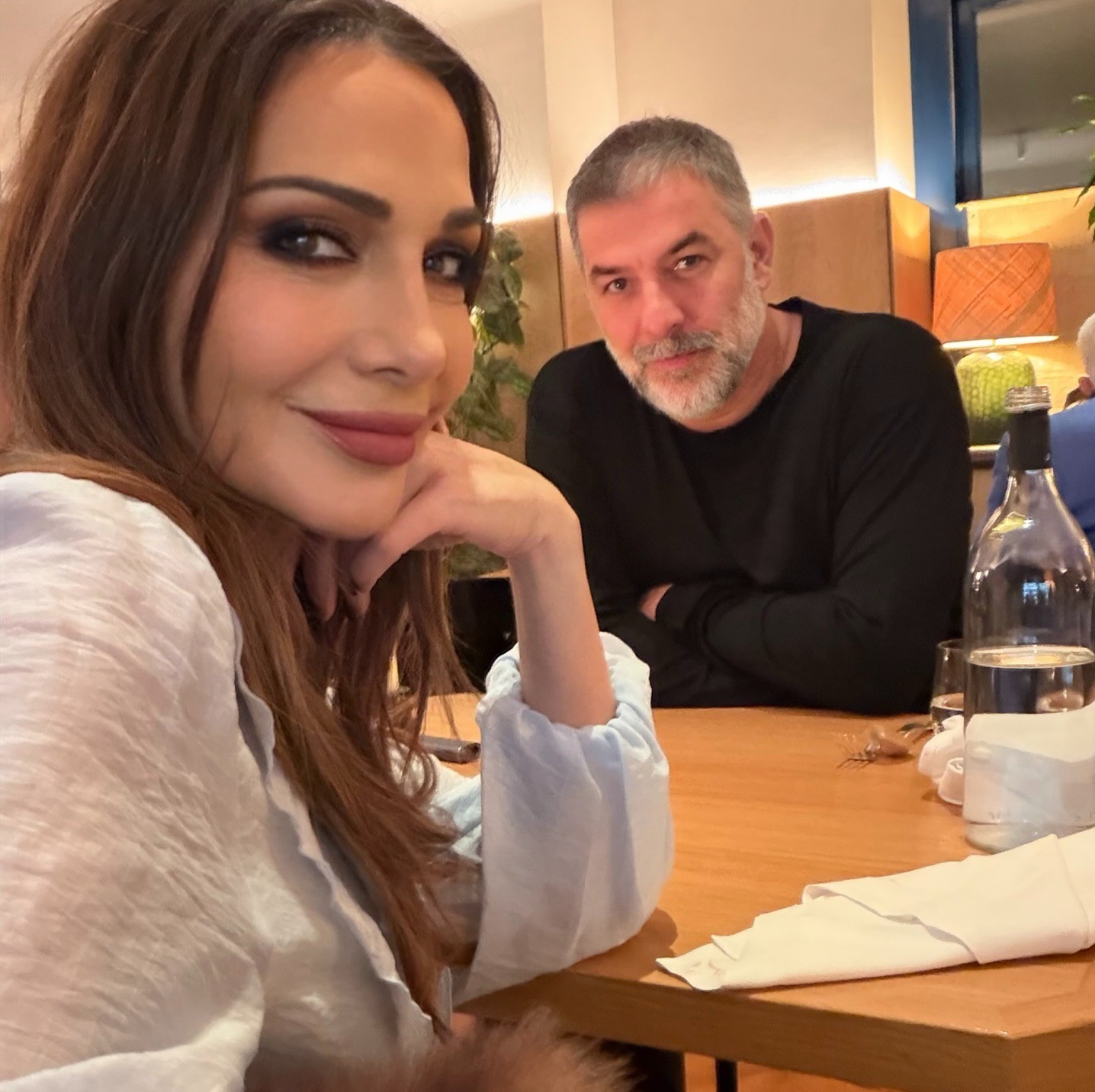 Δέσποινα Βανδή και Βασίλης Μπισμπίκης σε έξοδο