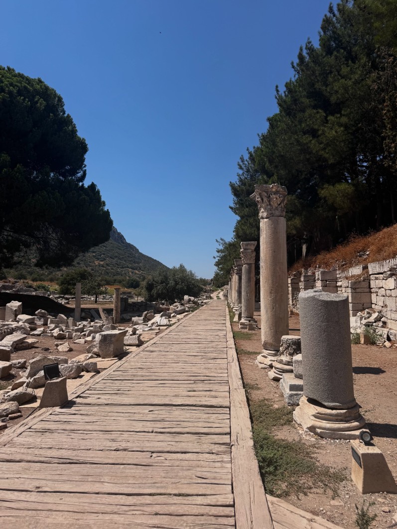 Αρχαία Έφεσος το ταξιδι που επέλεξε η Μαριέττα Χρουσαλά.