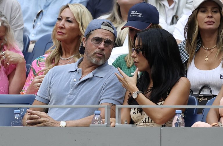 Ο Brad Pitt και η Ines de Ramon στον τελικό του απλού γυναικών στο Πρωτάθλημα Τένις US Open στο Flushing Meadows της Νέας Υόρκης, στις 12 Σεπτεμβρίου 2026