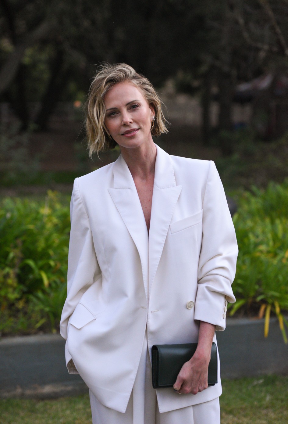 Η Charlize Theron παρευρίσκεται στη βραδιά έναρξης του Malibu Food & Wine, με οικοδεσπότη τη Charlize Theron για την υποστήριξη του CTAOP στο Saddlerock Ranch στις 18 Σεπτεμβρίου 2026 στο Μαλιμπού της Καλιφόρνια.