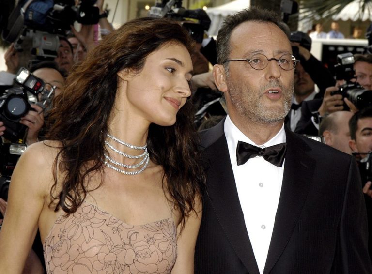 Ο Jean Reno με τη σύζυγό του, Zofia Barucka, στην προβολή του "The Da Vinci Code", στο πλαίσιο του 59ου Φεστιβάλ Καννών, 17 Μαΐου 2006