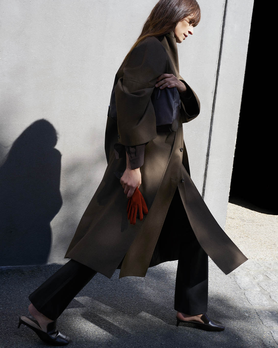 Διαφημιστική καμπάνια της Massimo Dutti με την Caroline de Maigret γαι το FW26.