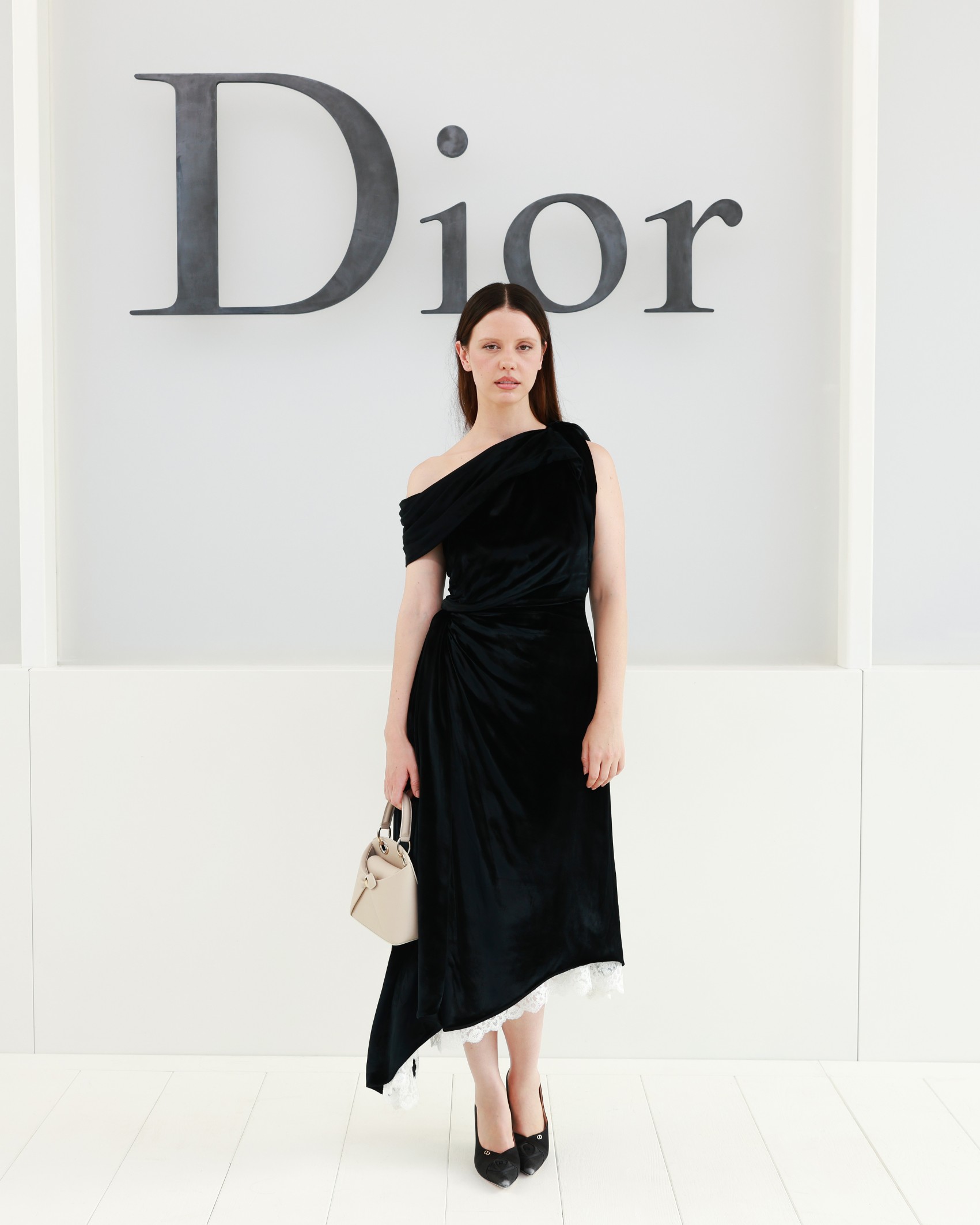 H Mia Goth με Dior.
