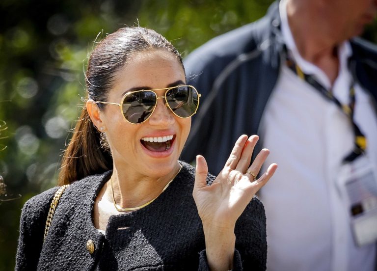 H Meghan Markle στο πλαίσιο του Jaguar Land Rover Driving Challenge των Αγώνων Invictus στη Χάγη, 16 Απριλίου 2022
