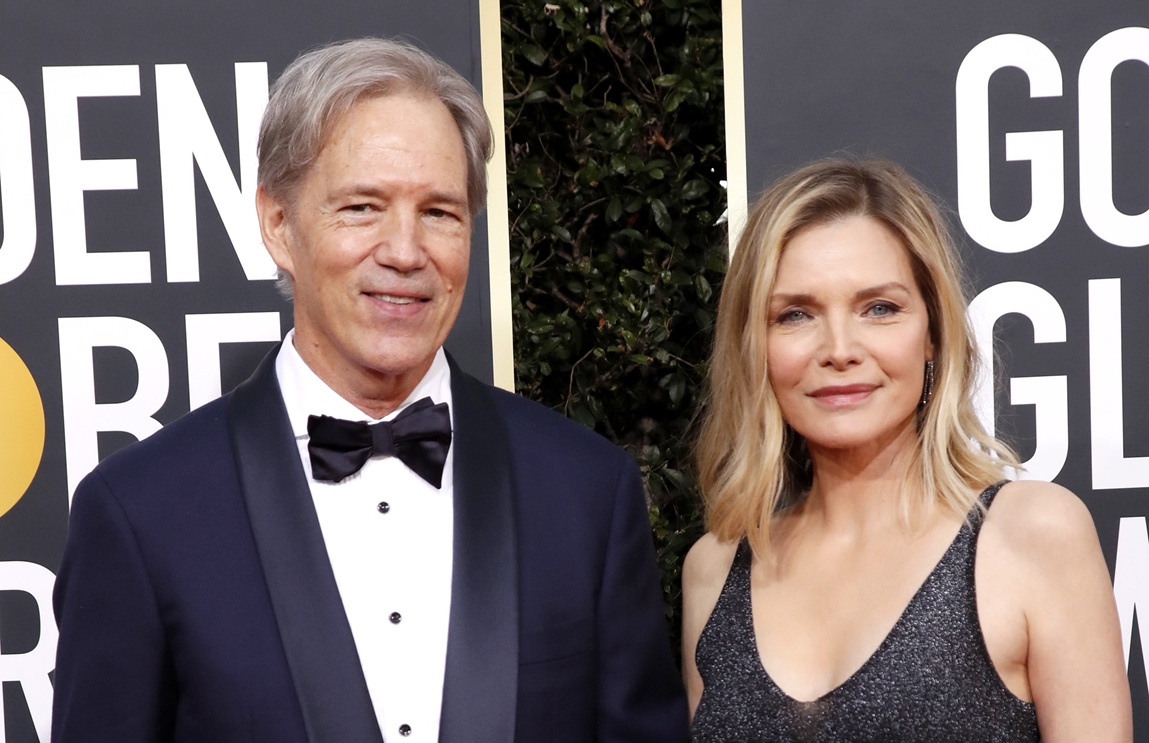 H Michelle Pfeiffer και ο David E. Kelley στις 77ες Χρυσές Σφαίρες στο Beverly Hilton Hotel, 5 Ιανουαρίου 2020