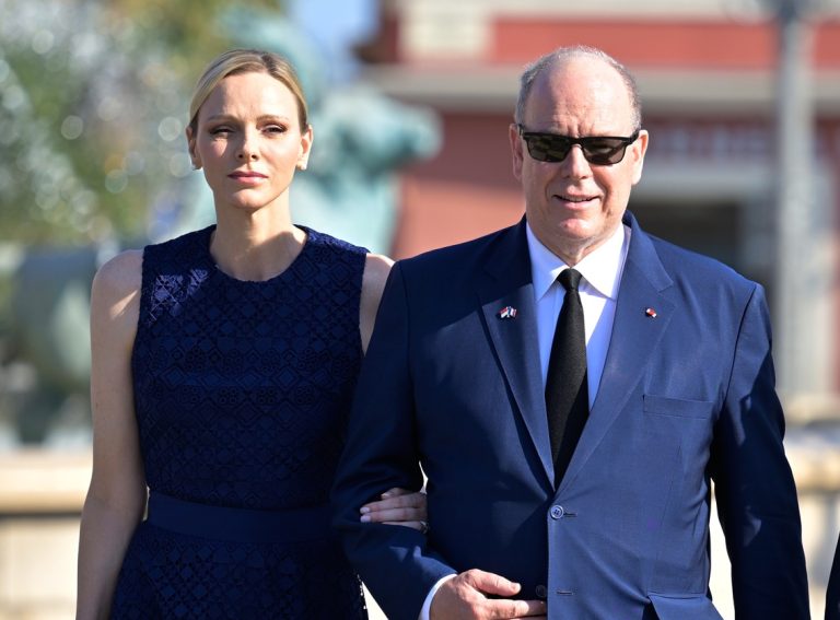 Ο πρίγκιπας Αλβέρτος και η πριγκίπισσα Charlene στη 10η επέτειο της φονικής επίθεσης στη Νίκαια το 2016, στις 14 Ιουλίου 2026