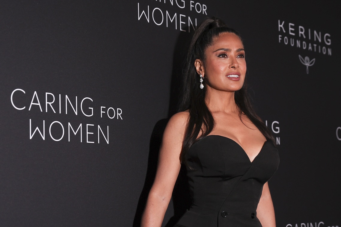 Η Salma Hayek Pinault στην 4η ετήσια εκδήλωση «Caring For Women» του Ιδρύματος Kering με κόκκινο χαλί στη Νέα Υόρκη, 11 Σεπτεμβρίου 2025