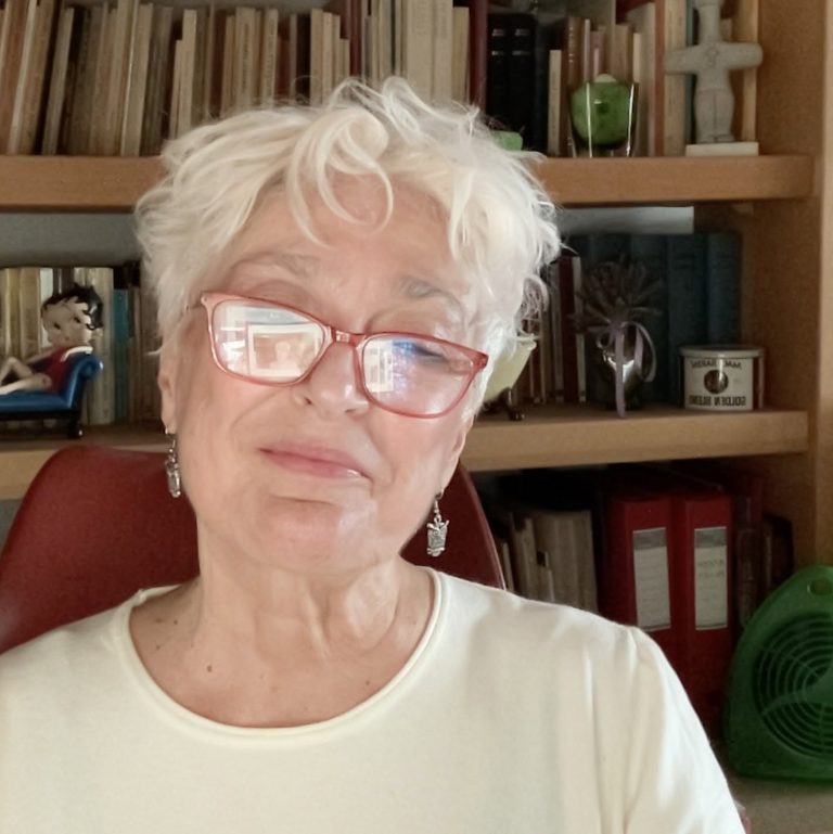 Αφροδίτη Μάνου